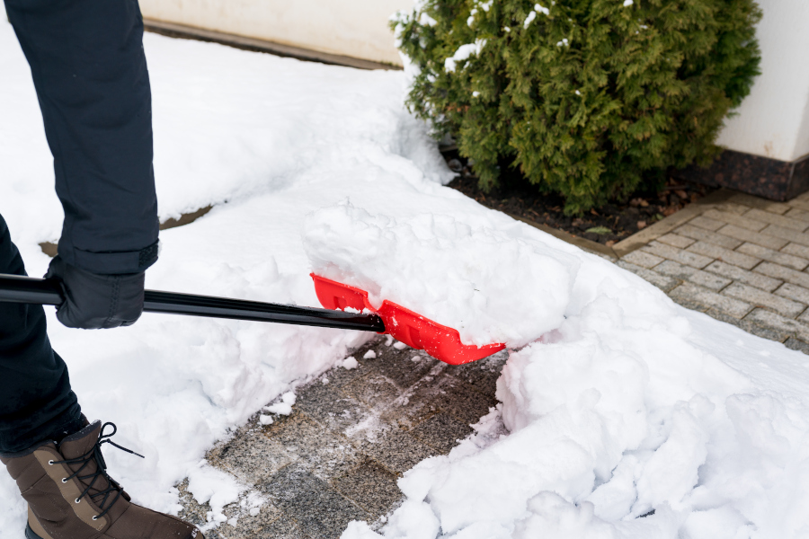 Schnee aufräumen